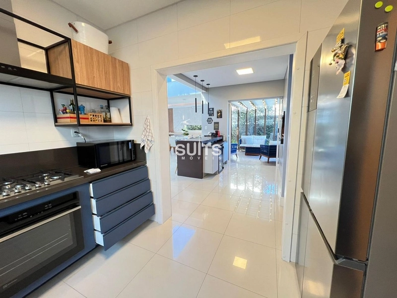 Magnífico Sobrado no Condomínio Quintas do Lago: 15ª foto da galeria de imagens do imóvel