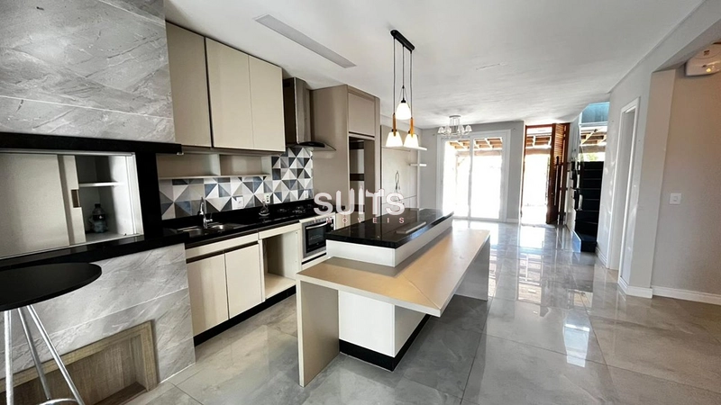 Excelente duplex à venda no Centro : 6ª foto da galeria de imagens do imóvel