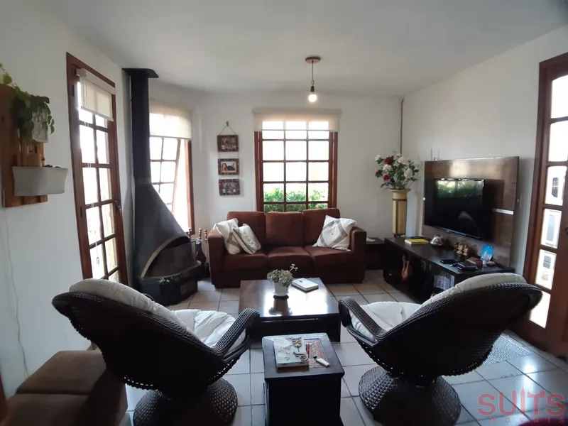 Excelente Casa Térrea no Centro de Xangri-lá: 3ª foto da galeria de imagens do imóvel