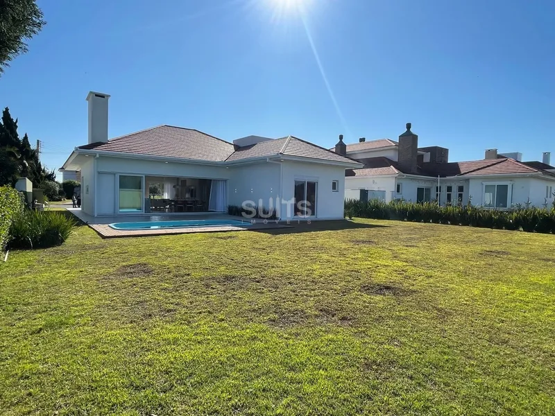 Linda casa no Condomínio Green Village Golf Club em Xangri-Lá: 44ª foto da galeria de imagens do imóvel