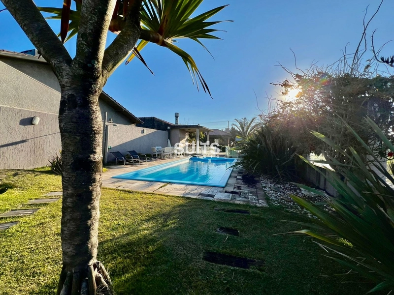 Excelente Casa com 3 Terrenos na Beira Mar de Xangri-lá!: 4ª foto da galeria de imagens do imóvel