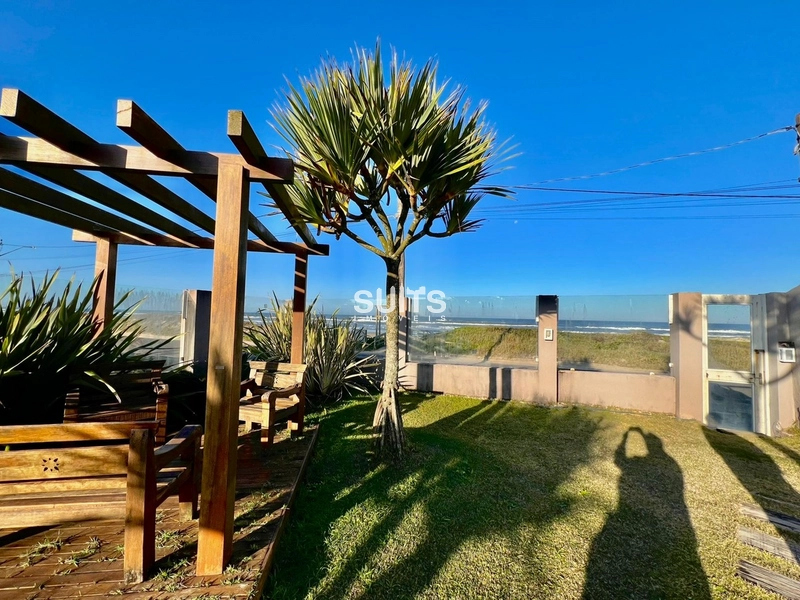 Excelente Casa com 3 Terrenos na Beira Mar de Xangri-lá!: 7ª foto da galeria de imagens do imóvel