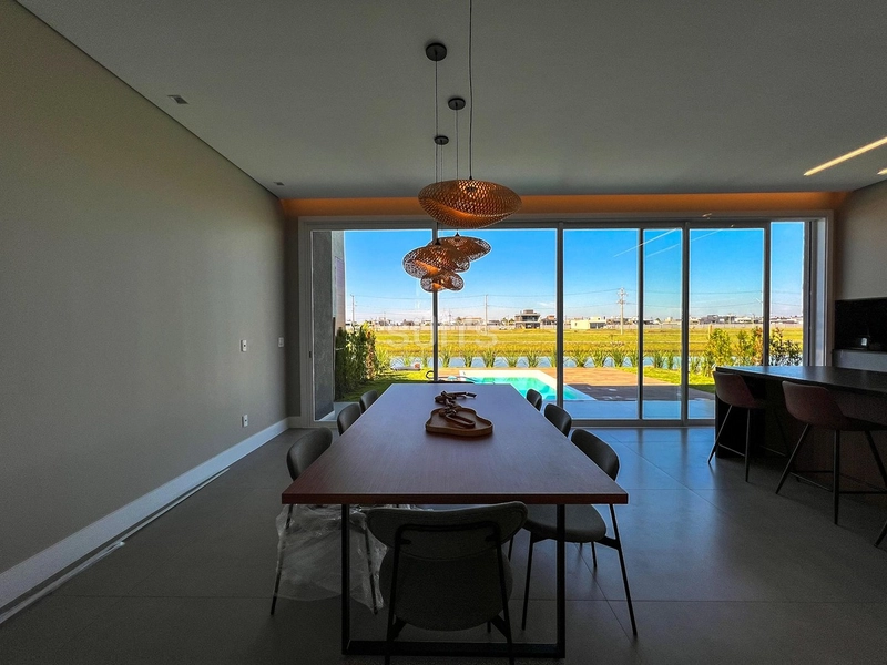 Belíssimo sobrado no condomínio Joy Xangri-Lá : 6ª foto da galeria de imagens do imóvel