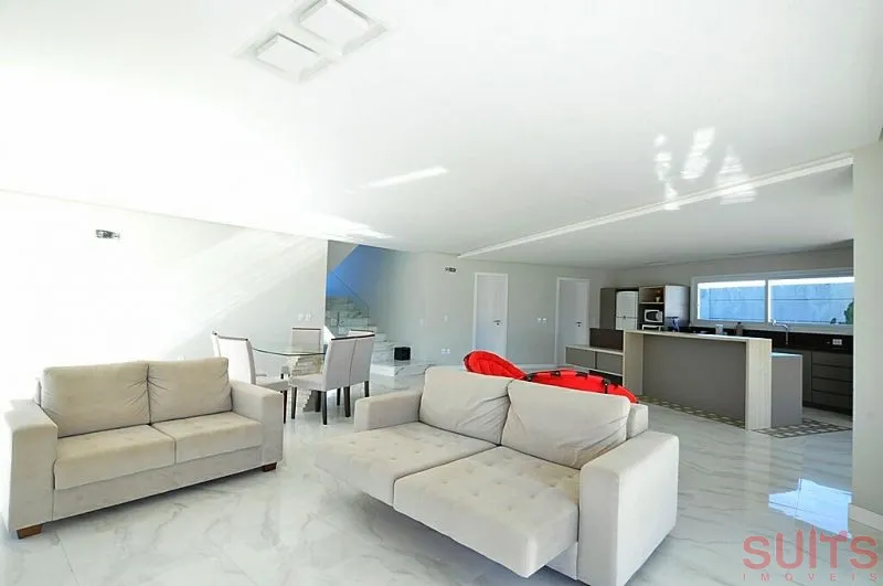 Lindo sobrado no condominio Sea Coast: 3ª foto da galeria de imagens do imóvel