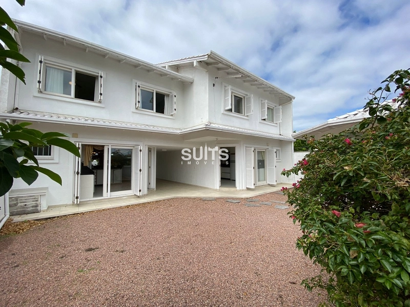 Ótimo sobrado muito próximo ao mar na praia de Noiva do Mar: 55ª foto da galeria de imagens do imóvel