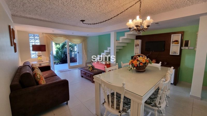 Ótimo sobrado muito próximo ao mar na praia de Noiva do Mar: 8ª foto da galeria de imagens do imóvel