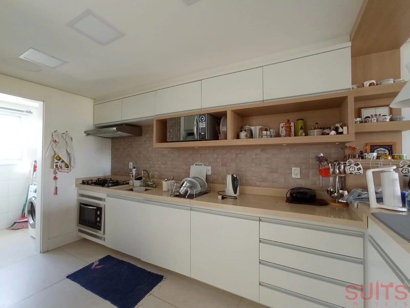 Lindo páteo marbella à venda com vista para o lago: 9ª foto da galeria de imagens do imóvel