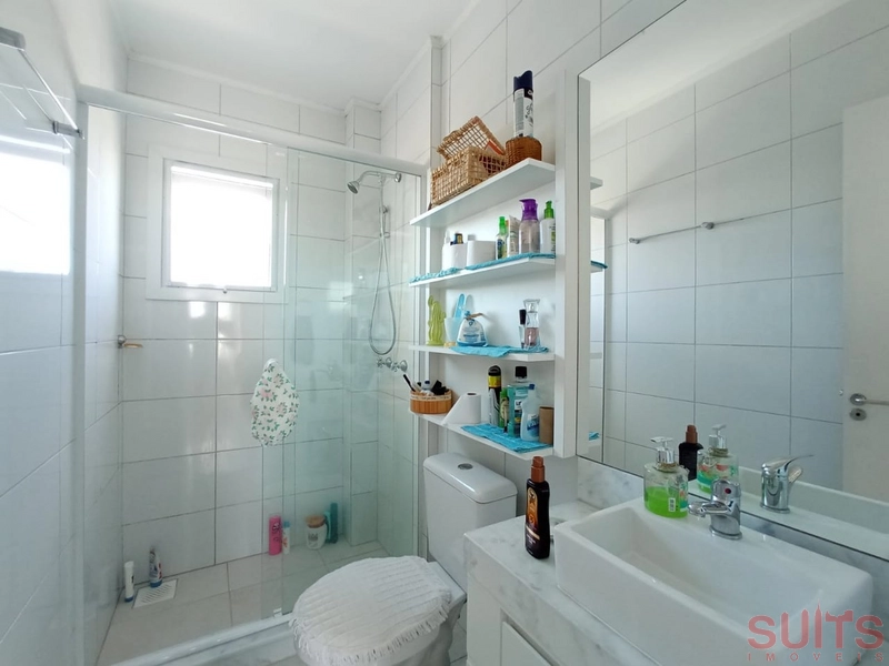 Lindo páteo marbella à venda com vista para o lago: 13ª foto da galeria de imagens do imóvel