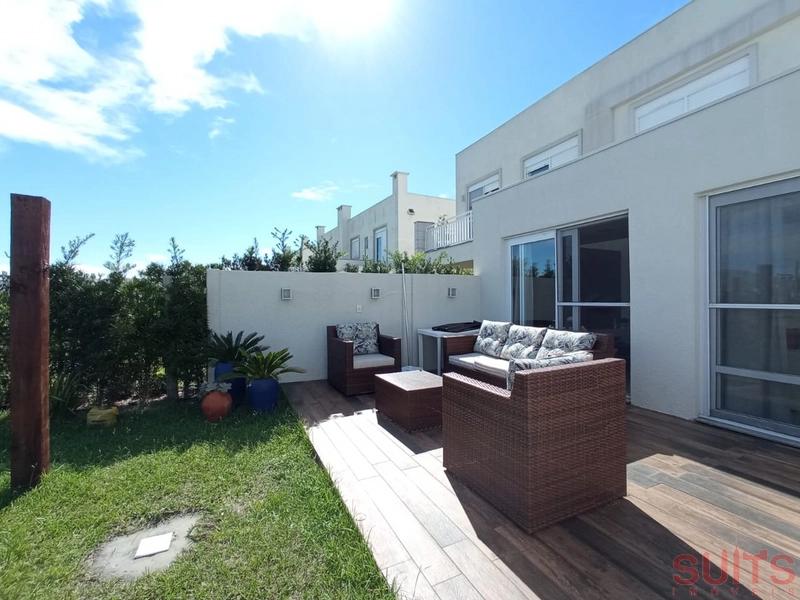 Lindo páteo marbella à venda com vista para o lago: 16ª foto da galeria de imagens do imóvel