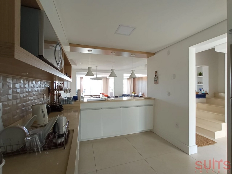 Lindo páteo marbella à venda com vista para o lago: 10ª foto da galeria de imagens do imóvel