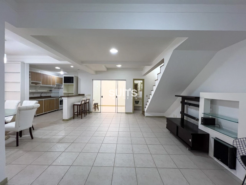 Duplex à venda próximo ao mar no centro de Xangri-lá: 3ª foto da galeria de imagens do imóvel