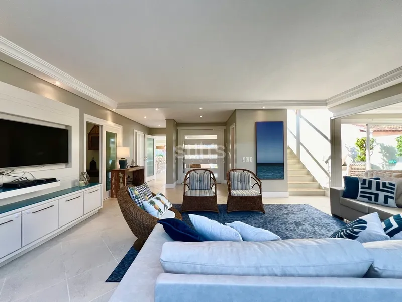 Incrível sobrado junto ao mar na praia de Atlântida: 31ª foto da galeria de imagens do imóvel