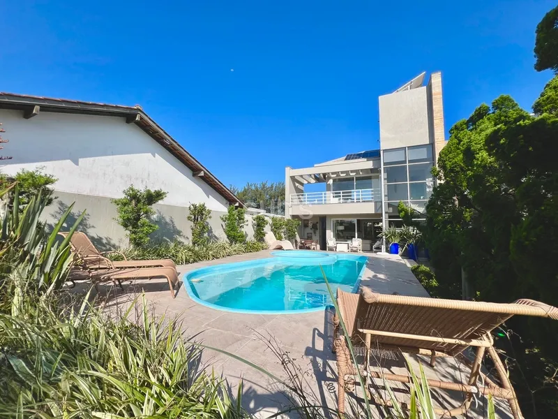 Incrível sobrado junto ao mar na praia de Atlântida: 7ª foto da galeria de imagens do imóvel