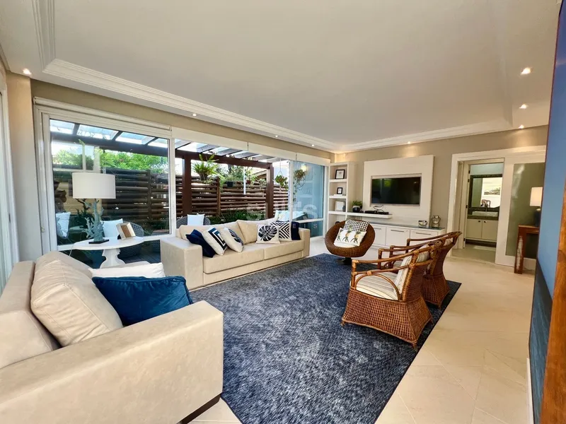 Incrível sobrado junto ao mar na praia de Atlântida: 33ª foto da galeria de imagens do imóvel