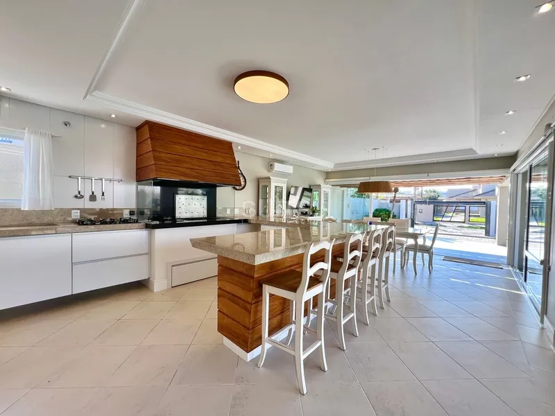 Incrível sobrado junto ao mar na praia de Atlântida: 22ª foto da galeria de imagens do imóvel