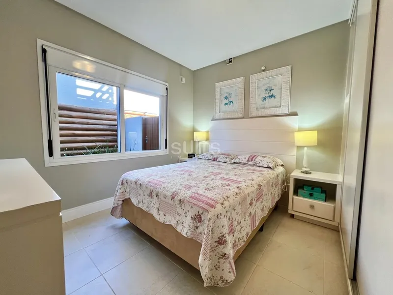 Incrível sobrado junto ao mar na praia de Atlântida: 47ª foto da galeria de imagens do imóvel