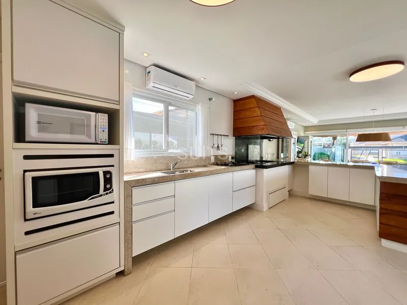 Incrível sobrado junto ao mar na praia de Atlântida: 26ª foto da galeria de imagens do imóvel