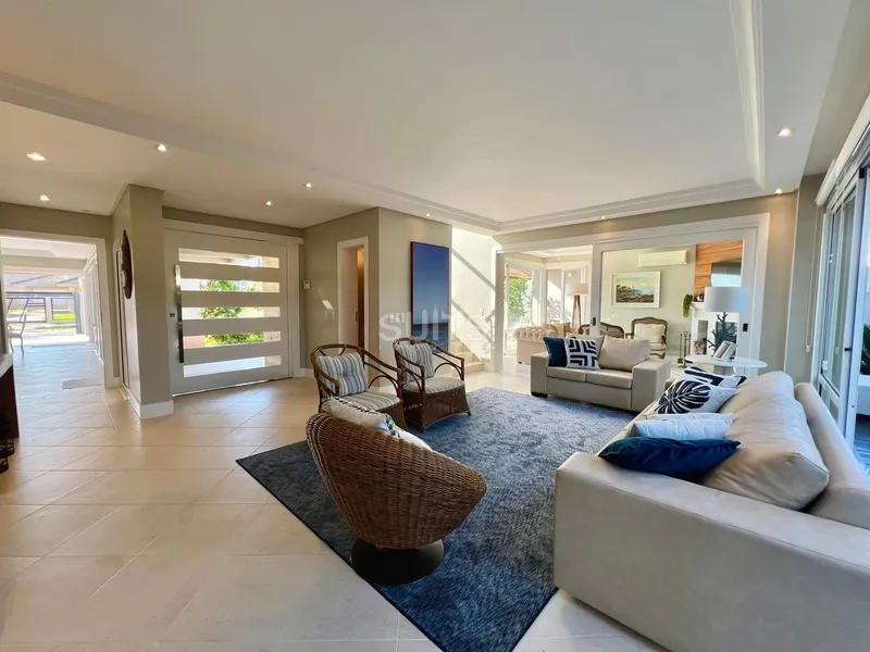 Incrível sobrado junto ao mar na praia de Atlântida: 29ª foto da galeria de imagens do imóvel