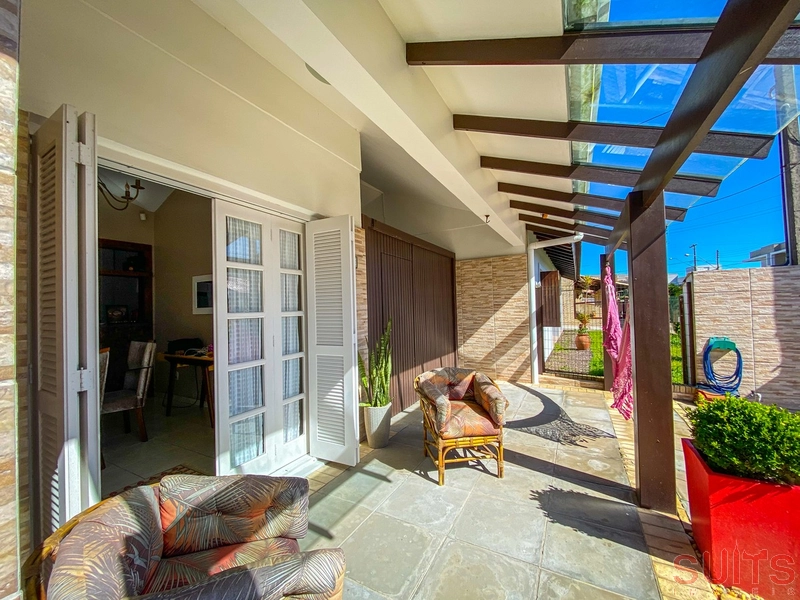 Casa no Centro da praia de Xangri-Lá próxima ao Calçadão: 3ª foto da galeria de imagens do imóvel