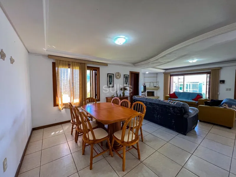 Excelente casa a 02 quadras do mar no Centro de Xangri-lá.: 5ª foto da galeria de imagens do imóvel