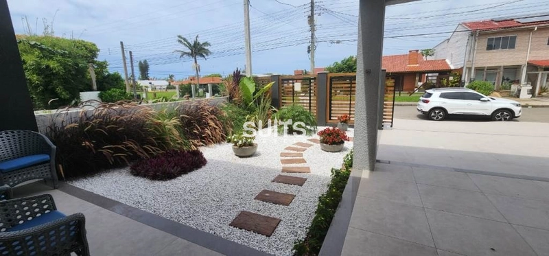 Lindíssima casa térrea á venda no Centro de Xangri-Lá: 5ª foto da galeria de imagens do imóvel