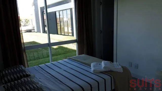 Excelente sobrado com vista para o lago no Condomínio Dubai: 17ª foto da galeria de imagens do imóvel