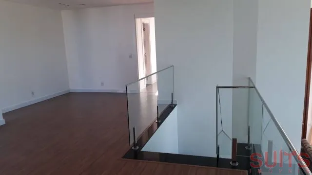 Excelente sobrado com vista para o lago no Condomínio Dubai: 29ª foto da galeria de imagens do imóvel