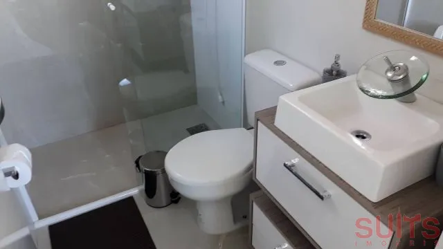 Excelente sobrado com vista para o lago no Condomínio Dubai: 34ª foto da galeria de imagens do imóvel