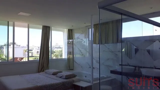 Excelente sobrado com vista para o lago no Condomínio Dubai: 35ª foto da galeria de imagens do imóvel