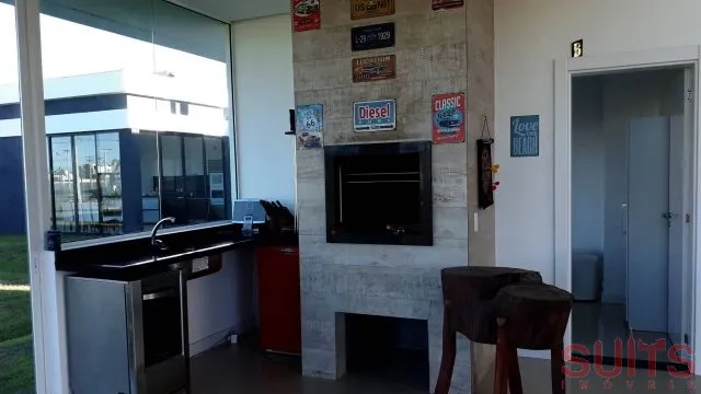 Excelente sobrado com vista para o lago no Condomínio Dubai: 8ª foto da galeria de imagens do imóvel