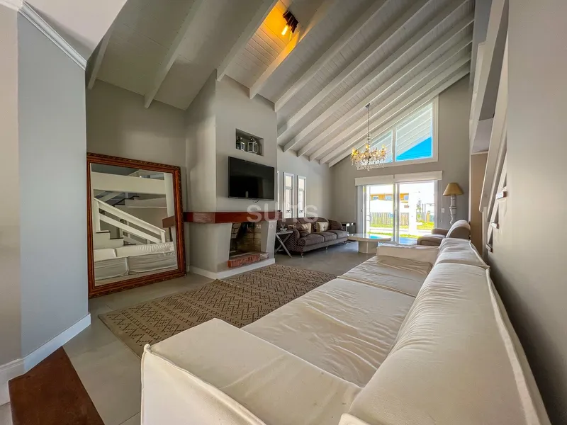 Sobrado uma quadra do mar em Atlântida: 9ª foto da galeria de imagens do imóvel