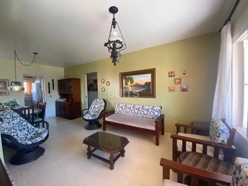 Linda casa no centro de Xangri-Lá próxima ao mar: 2ª foto da galeria de imagens do imóvel