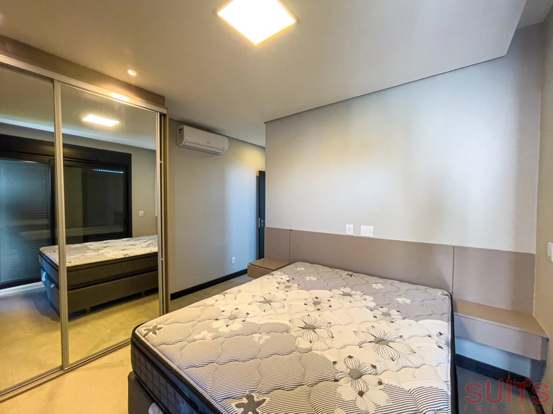 Lindo sobrado beira lago à venda no condomínio Malibu: 31ª foto da galeria de imagens do imóvel