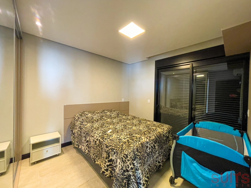 Lindo sobrado beira lago à venda no condomínio Malibu: 26ª foto da galeria de imagens do imóvel