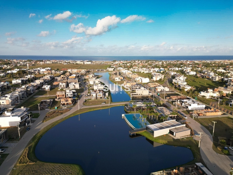 Excelente sobrado a venda no condomínio Sunset: 2ª foto da galeria de imagens do imóvel