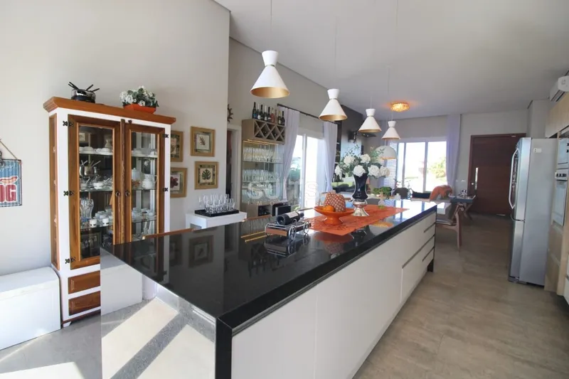 Linda casa beira lago à venda no condomínio Sea Coast: 8ª foto da galeria de imagens do imóvel