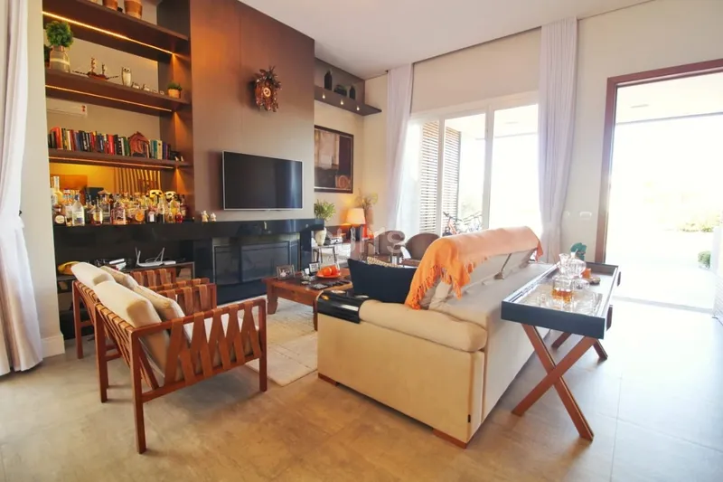 Linda casa beira lago à venda no condomínio Sea Coast: 6ª foto da galeria de imagens do imóvel