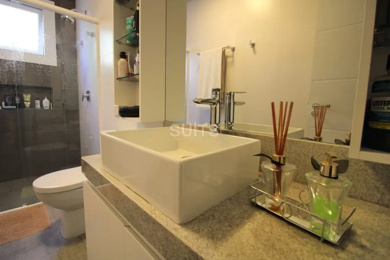 Linda casa beira lago à venda no condomínio Sea Coast: 18ª foto da galeria de imagens do imóvel