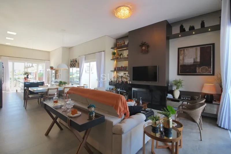 Linda casa beira lago à venda no condomínio Sea Coast: 4ª foto da galeria de imagens do imóvel