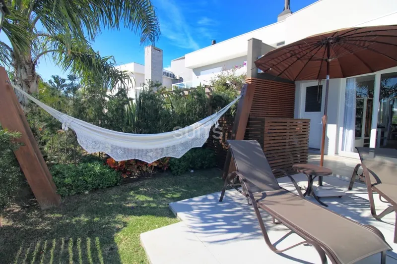 Linda casa beira lago à venda no condomínio Sea Coast: 25ª foto da galeria de imagens do imóvel