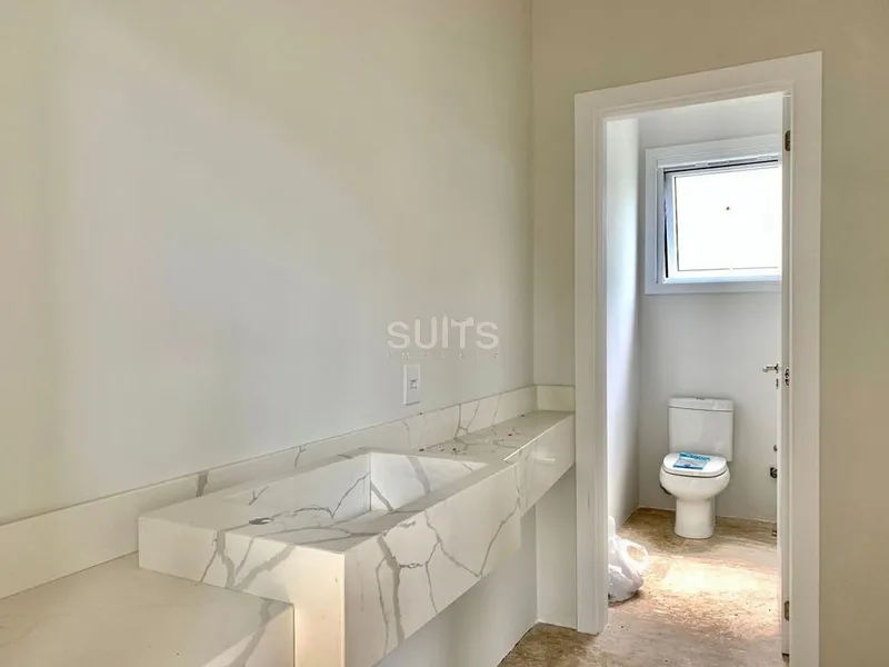 Lindo sobrado beira lago no condomínio Enseada: 7ª foto da galeria de imagens do imóvel