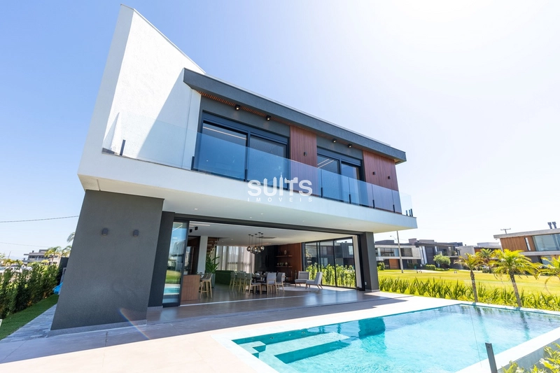 Excelente sobrado à venda no condomínio Sense: 1ª foto da galeria de imagens do imóvel