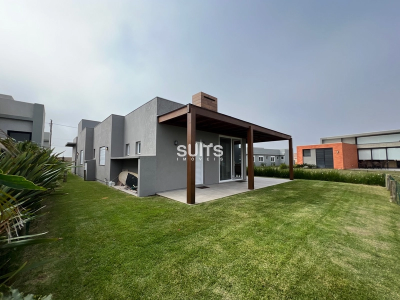 Ótima casa com fundos para o lago no condomínio Riviera: 17ª foto da galeria de imagens do imóvel