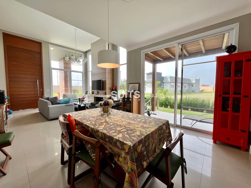 Ótima casa com fundos para o lago no condomínio Riviera: 7ª foto da galeria de imagens do imóvel