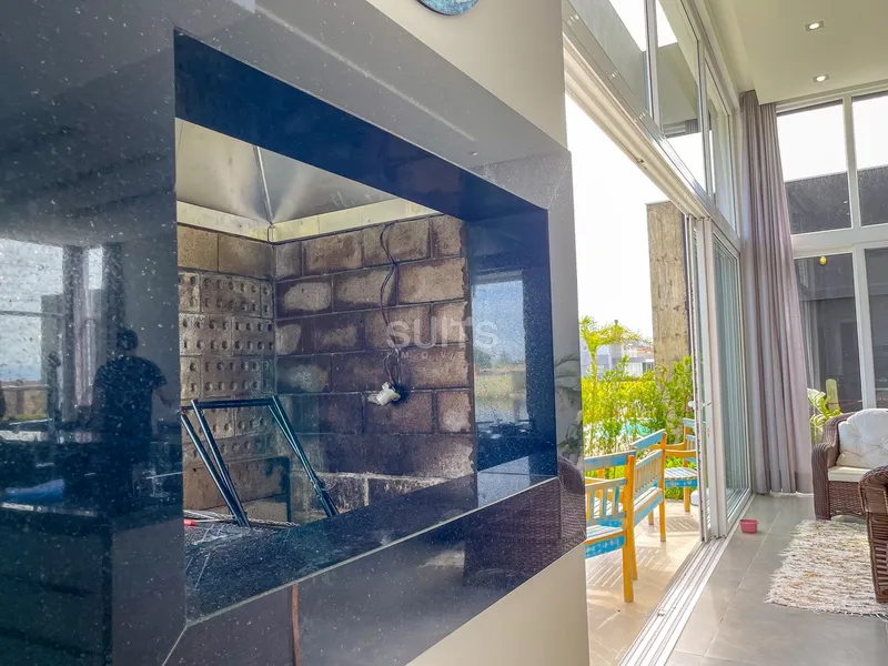 Lindo imóvel beira lago no condomínio Riviera: 11ª foto da galeria de imagens do imóvel