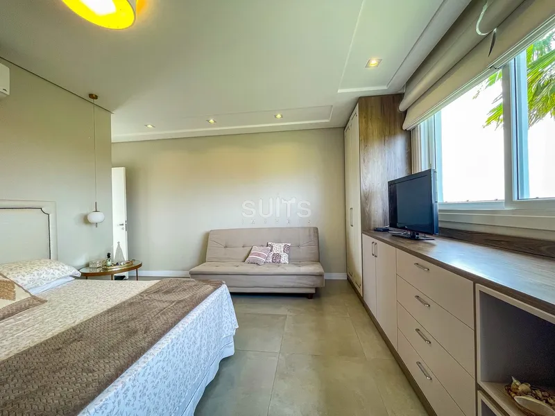 Lindo imóvel beira lago no condomínio Riviera: 17ª foto da galeria de imagens do imóvel