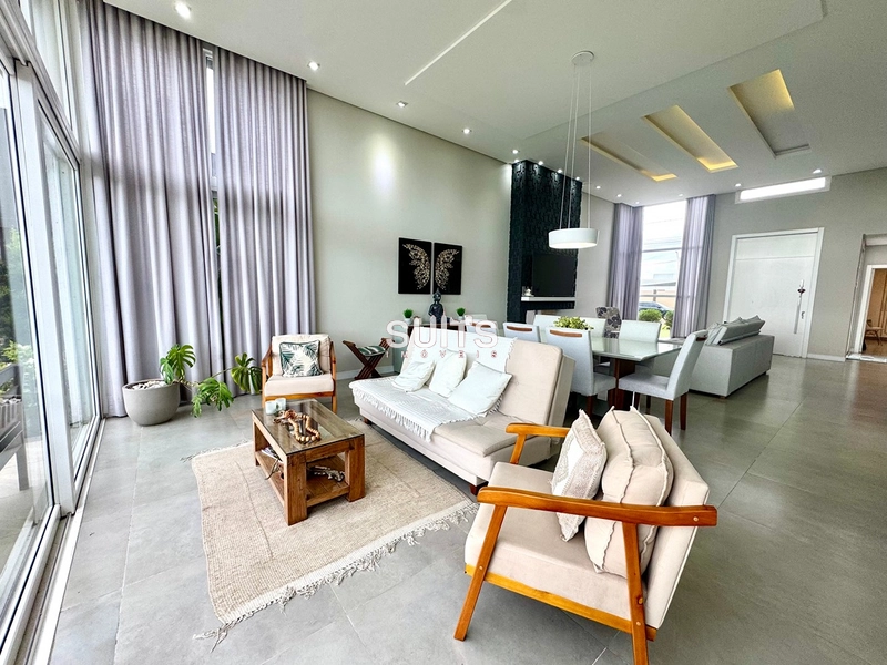 Lindo imóvel beira lago no condomínio Riviera: 6ª foto da galeria de imagens do imóvel