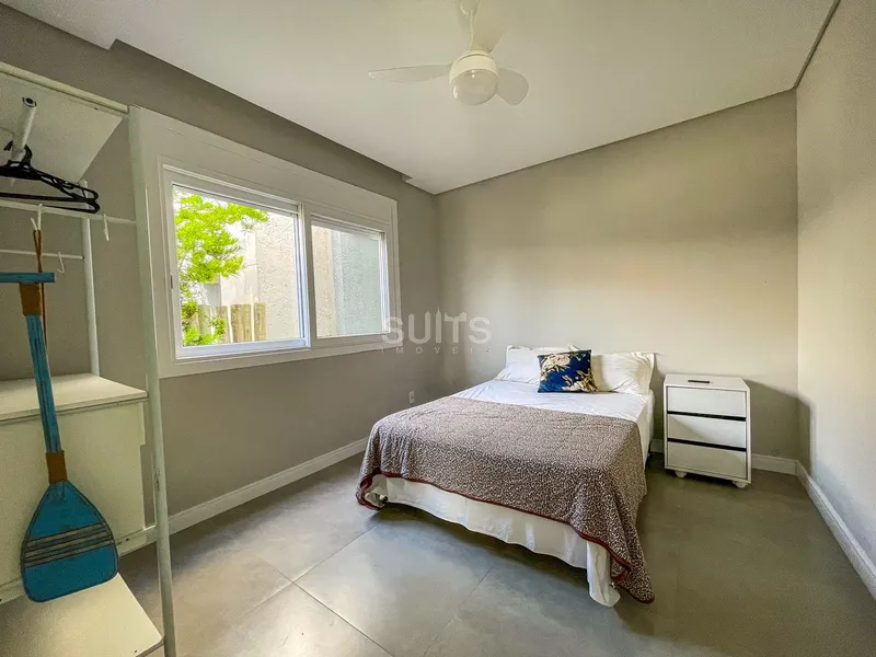 Lindo imóvel beira lago no condomínio Riviera: 19ª foto da galeria de imagens do imóvel