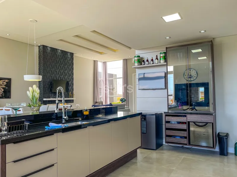 Lindo imóvel beira lago no condomínio Riviera: 10ª foto da galeria de imagens do imóvel