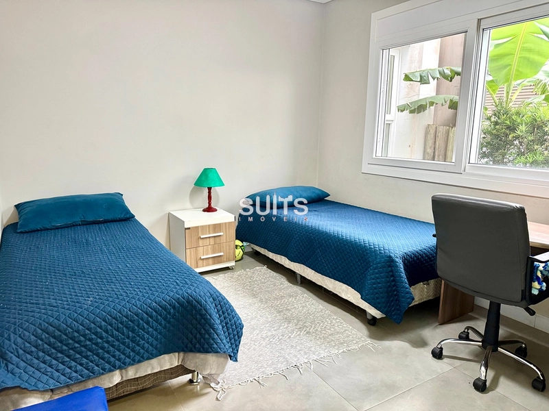 Lindo imóvel beira lago no condomínio Riviera: 23ª foto da galeria de imagens do imóvel